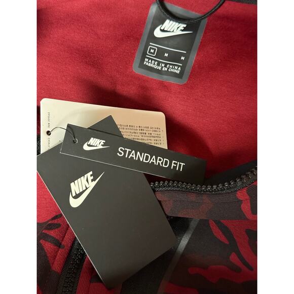 Nike Tech Fleece Tracksuit Red Camo Hoodie Size M - DQ4956-070 - Picture 7 of 14